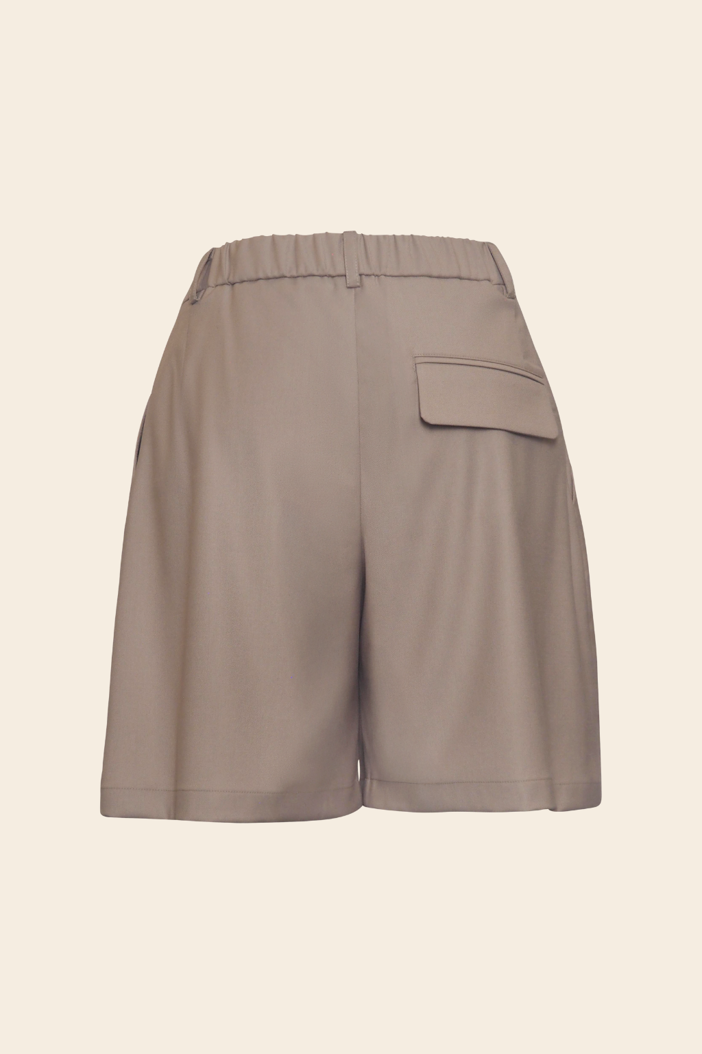 Tailored Shorts in Rayon Polyester