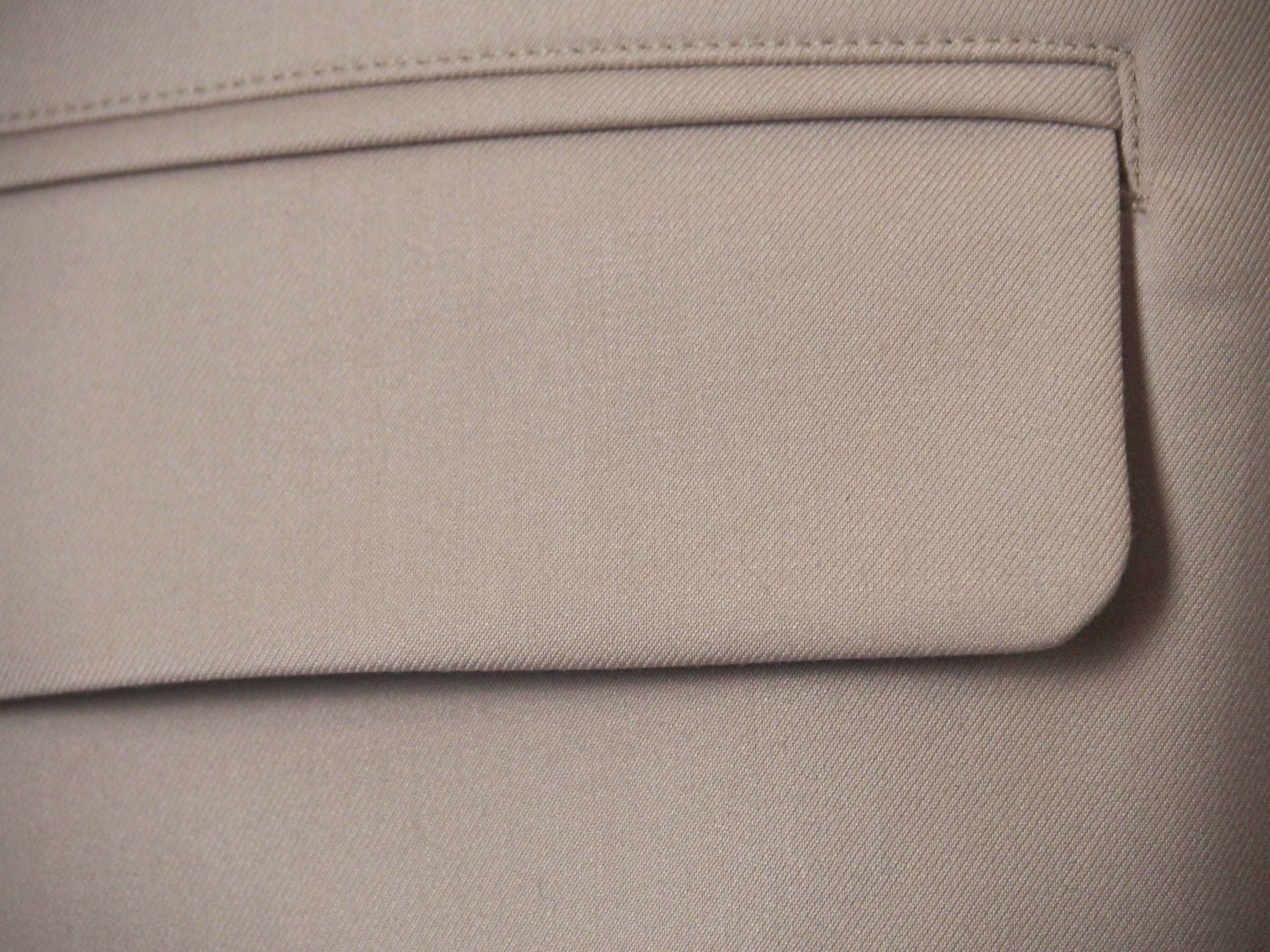 Relaxed Trouser in Rayon Polyester