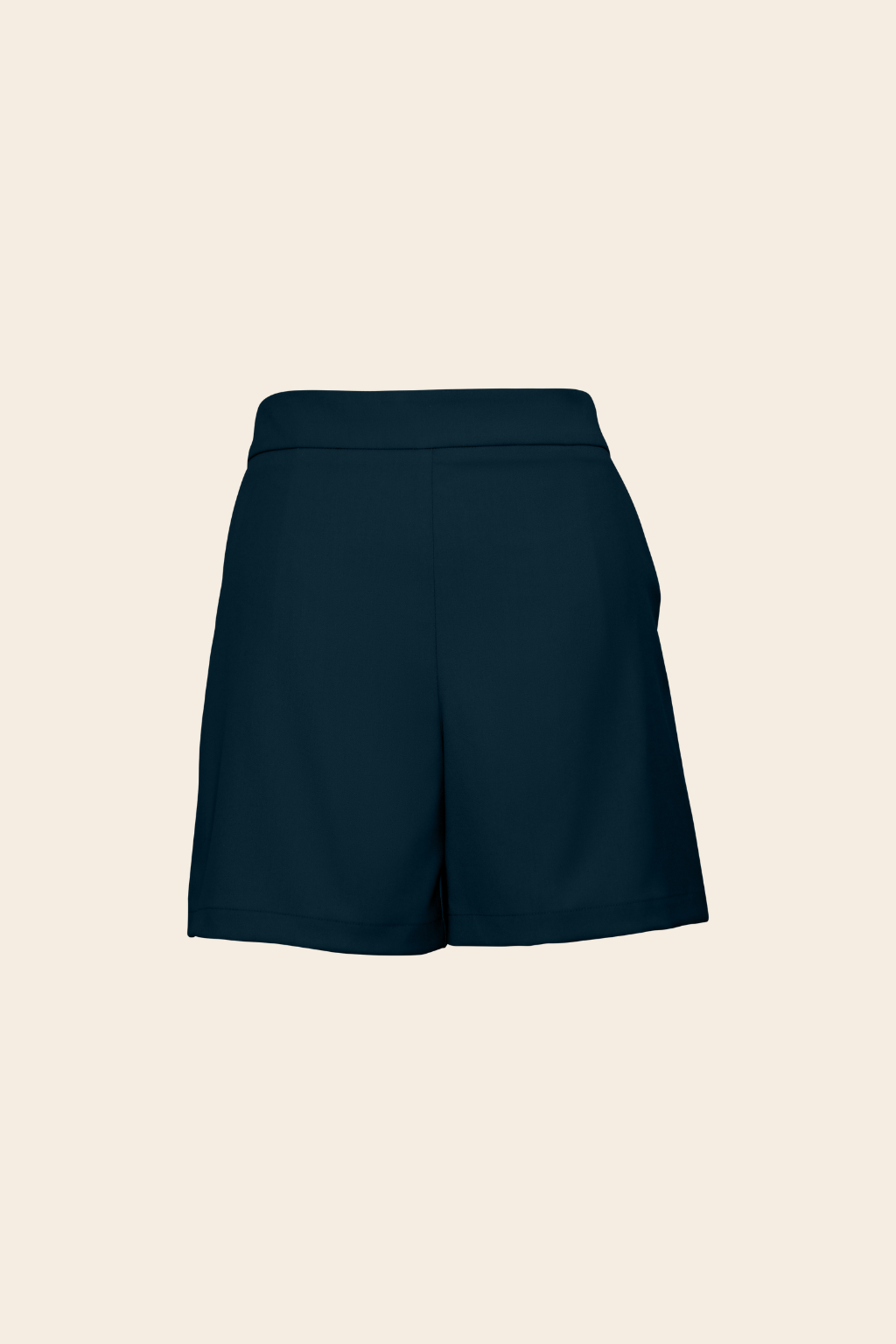 Relaxed Shorts in Rayon Polyester