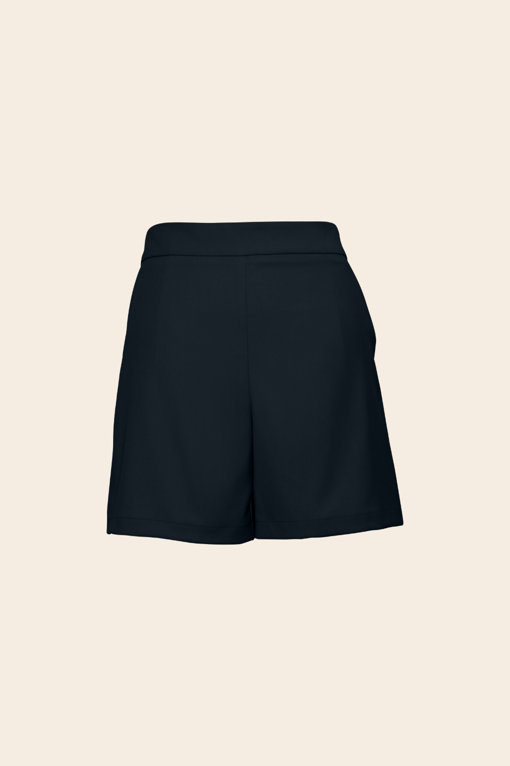 Relaxed Shorts in Rayon Polyester