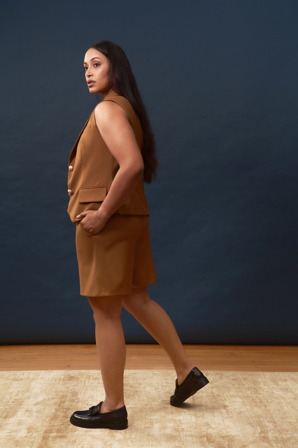 Tailored Shorts in Rayon Polyester